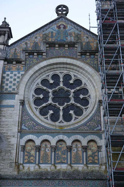 L'Eglise St-Etienne de Briare et sa façade peinte